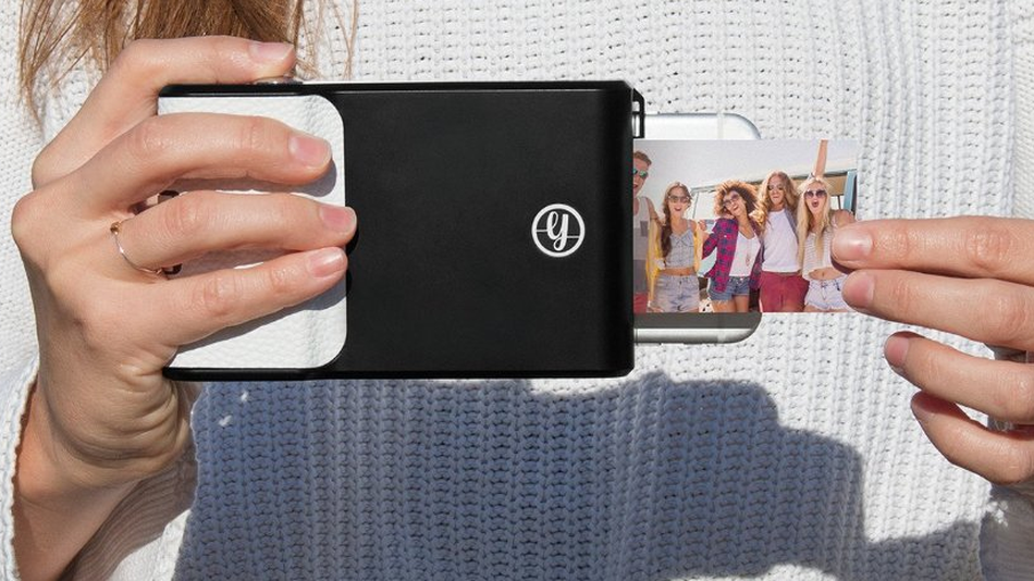 Use this super smart case to instantly print photos from your phone