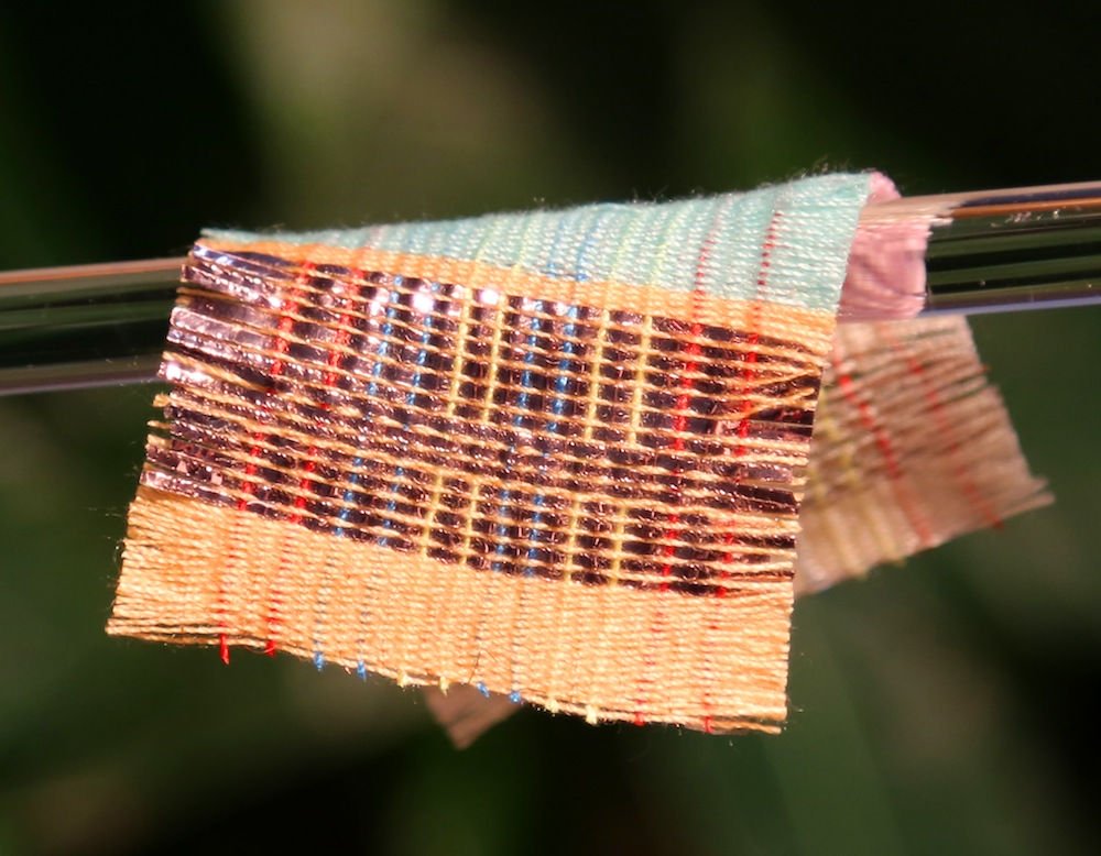 ‘Smart Textile’ Turns Body Movements Into Power Source